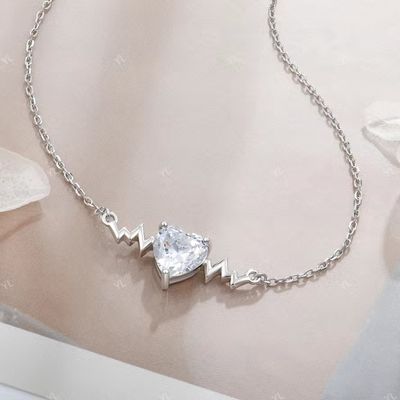 ياسفيتي 925 من الفضة الفاخرة قلادة ضربات القلب شكل القلب 8A زيركون مكعب المجوهرات النسائية الجميلة للهدايا