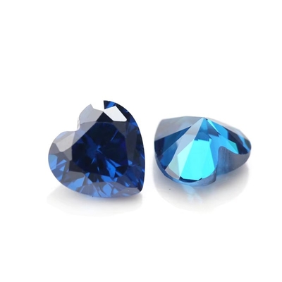 الألوان CZ Moissanite الماس القلب قطع 3x3mm 4x4mm Zirconia مكعب صناعي
